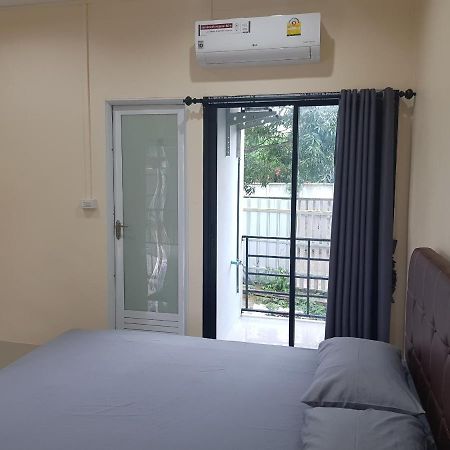 Room62 Lom Sak Exterior photo